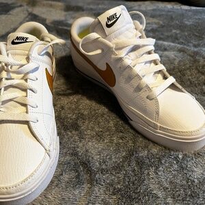 Women’s Nike Court Legacy shoes